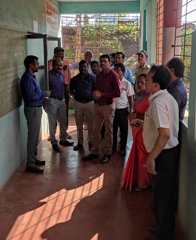 ಜಿಲ್ಲಾಧಿಕಾರಿಗಳಿಂದ ಮತಗಟ್ಟೆ ಪರಿಶೀಲನೆ